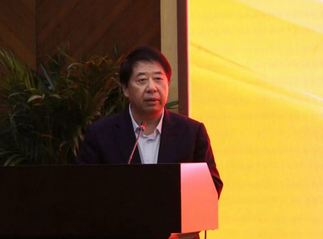 高校开设“青年领袖班” 校长亲授第一课 高校开设“青年领袖班” 校长亲授第一课_fororder_111111111